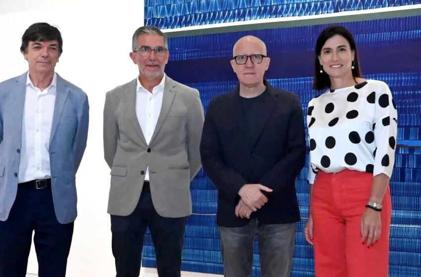 Noticias de Cantabria | El Cántabro | ‘Breathing Bay’, de Juan Uslé, se convierte en la exposición más visitada en la historia del Palacete del Embarcadero