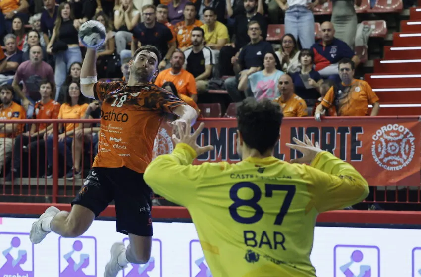  Cangiani suma un punto de oro para mantener el invicto del Bathco BM Torrelavega