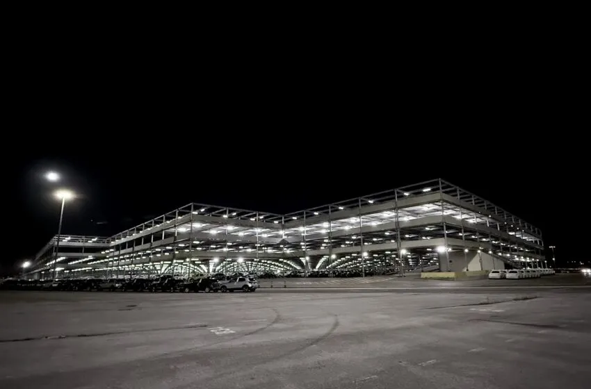 Noticias de Cantabria | El Cántabro | Entra en servicio la primera fase de la ampliación del silo vertical de automóviles del Puerto de Santander