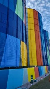 Noticias de Cantabria | El Cántabro | El Puerto de Santander, pionero en transformar sus espacios industriales en arte colectivo con proyección internacional