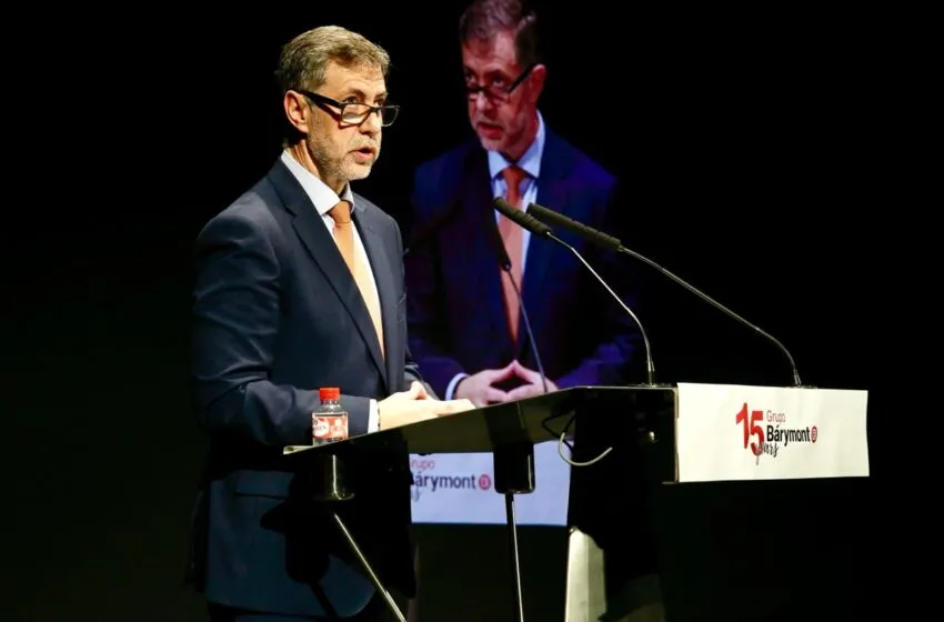 Noticias de Cantabria | El Cántabro | Martínez Abad señala la necesidad de aprender herramientas "que nos ayuden a gestionar nuestra economía de una manera efectiva"