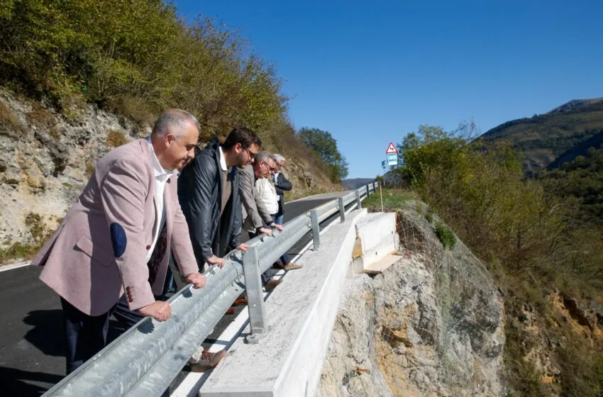 Noticias de Cantabria | El Cántabro | Media inaugura los trabajos de reparación de la carretera de acceso a Tudanca que han contado con una inversión de 130.611 euros