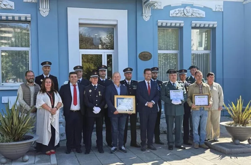  Colindres celebró San Miguel, Patrón de la Policía Local, con entrega de medallas y distinciones