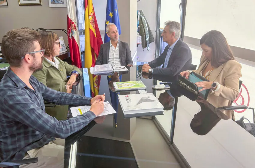  Educación y la Cámara de Comercio de Cantabria intensificarán su colaboración en el fomento y difusión de la FP Dual
