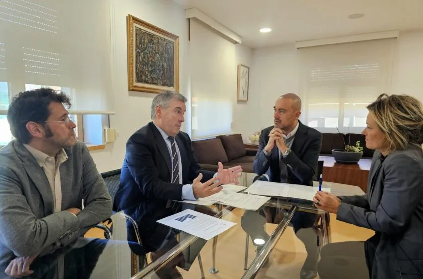 El Ayuntamiento de Torrelavega y el Colegio de la Abogacía de Cantabria refuerzan su colaboración para garantizar el acceso a la justicia