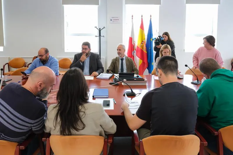  La Junta de Personal Docente no acepta la propuesta de Educación y cierra la undécima mesa de negociación con el anuncio de huelga para la semana que viene