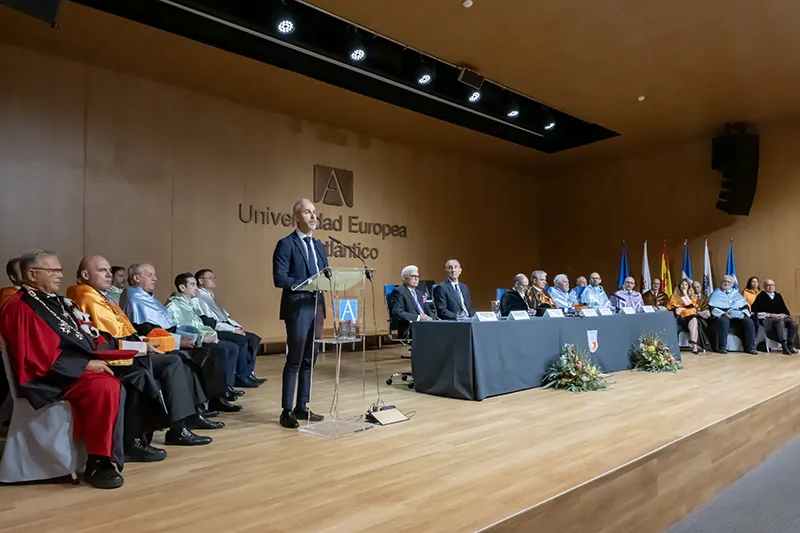 Noticias de Cantabria | El Cántabro | Silva apuesta por trabajar en la calidad de las universidades como objetivo prioritario y felicita a UNEATLÁNTICO por su consolidación y aportación al ecosistema universitario cántabro