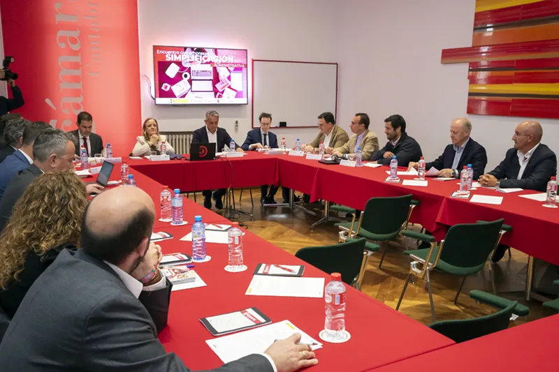 Noticias de Cantabria | El Cántabro | Entra en vigor el decreto que regula las entidades colaboradoras de certificación en el ámbito de la simplificación administrativa