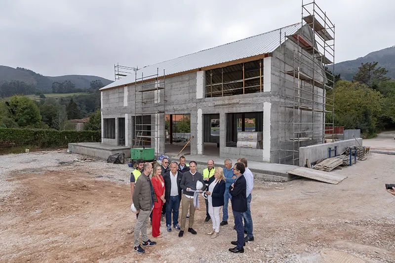 Susinos felicita a la ganadería Quintana por la inversión para convertirse en «centro logístico referente de la carne tudanca»