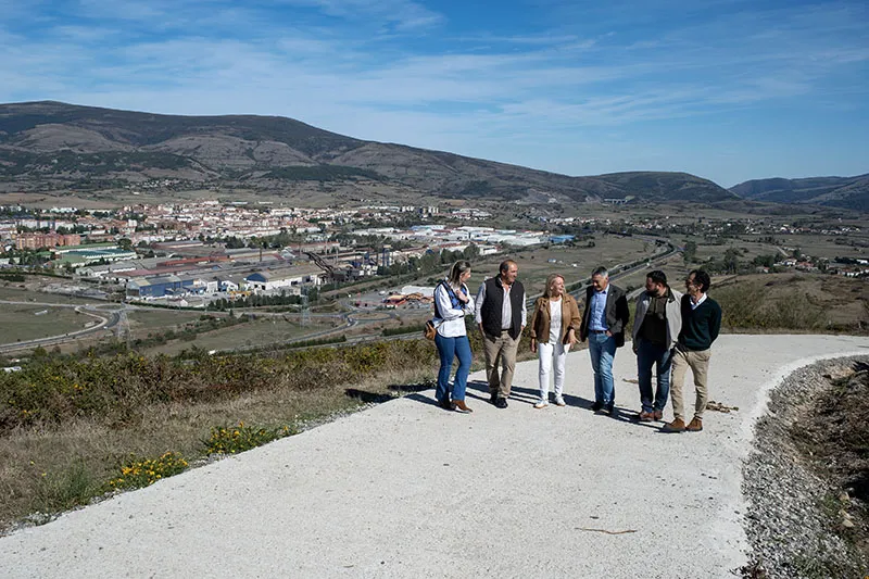 Noticias de Cantabria | El Cántabro | Desarrollo Rural continúa la mejora de las infraestructuras agrarias con la reparación de un camino en Matamorosa