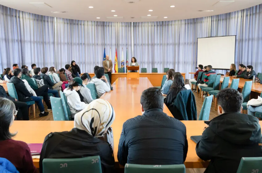 La rectora de la UC recibe a los estudiantes internacionales de posgrado