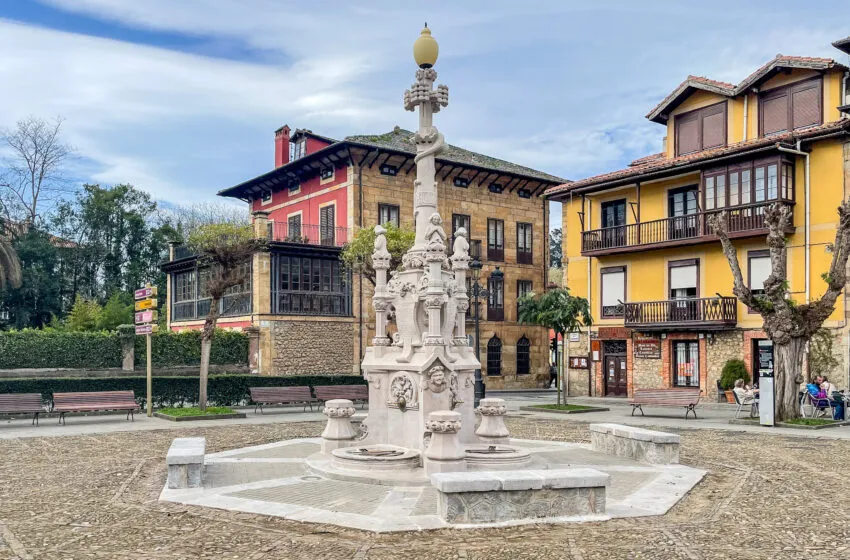 Finalizan los trabajos de restauración de la Fuente de los Tres Caños en Comillas 