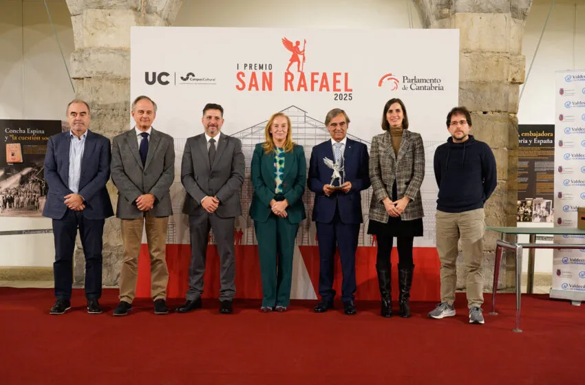  El Pleno aprueba el convenio para implantar la tarjeta interoperable de transporte de Cantabria en el Torrebus