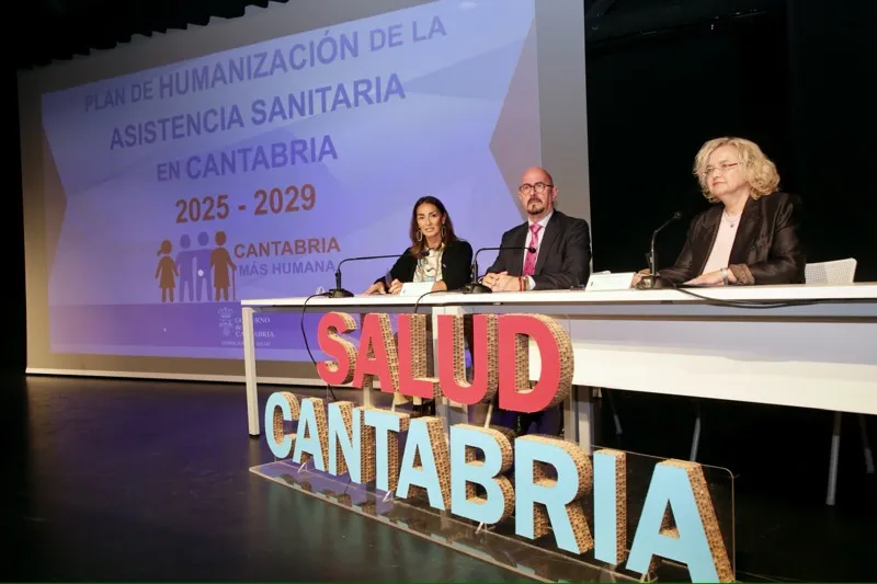  Cantabria arranca el Plan de Humanización de la Asistencia Sanitaria 2025-2029 con la promesa de «cuidar» a las personas y a los profesionales «como se merecen»