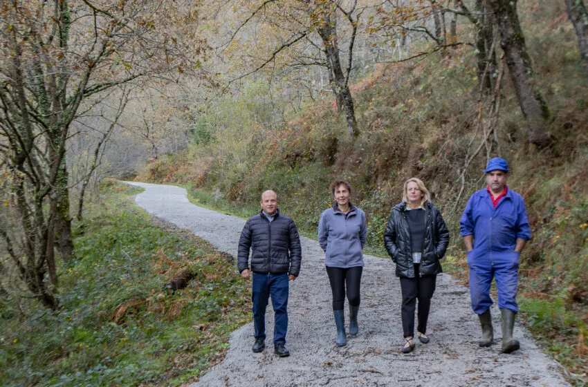  Susinos destaca la reparación del camino de Pujayo como infraestructura necesaria para un mejor desarrollo del sector agrario en Bárcena de Pie de Concha