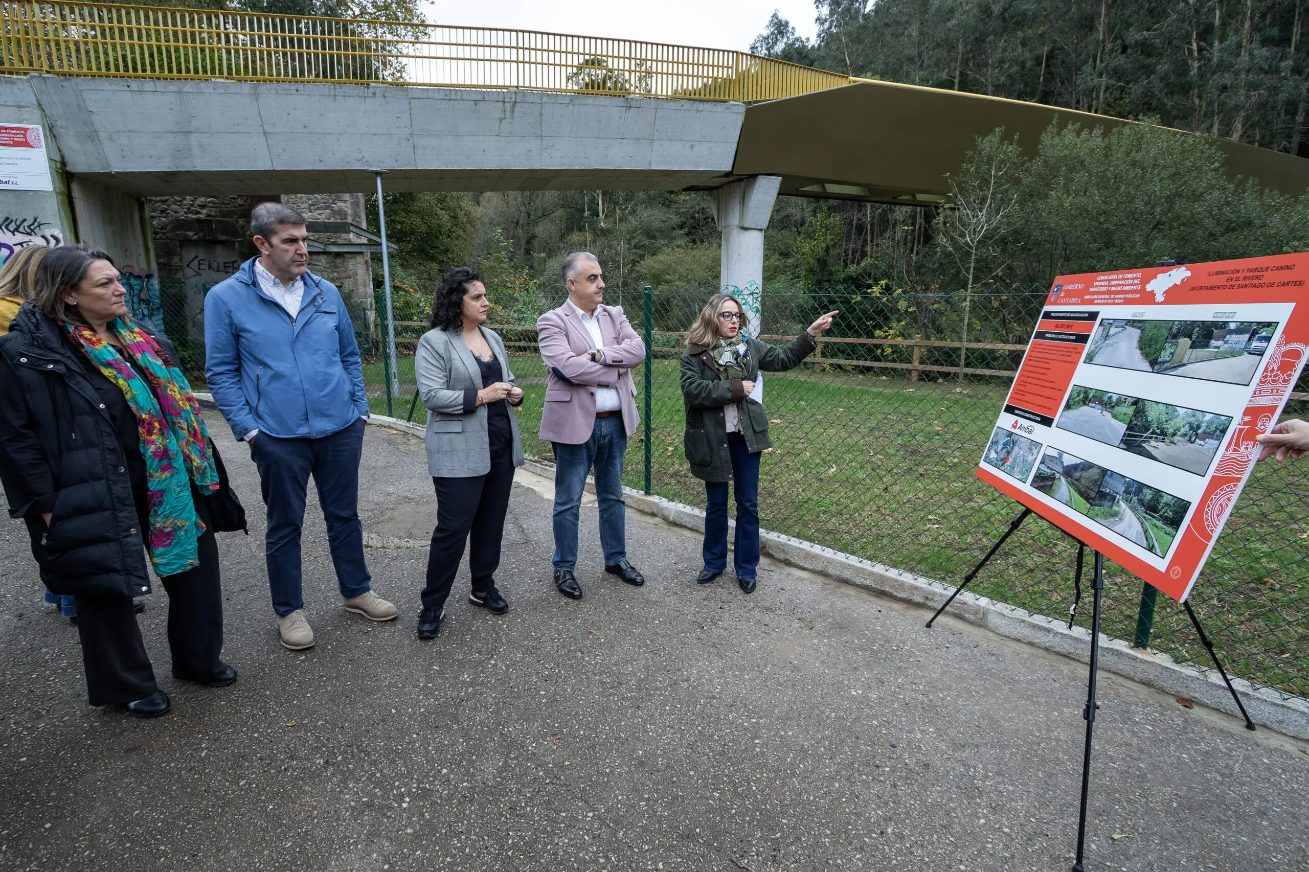 Media visita las obras de mejora de la CA-283 entre Riocorvo y Virgen de la Peña que cuentan con una inversión de 1,7 millones de euros