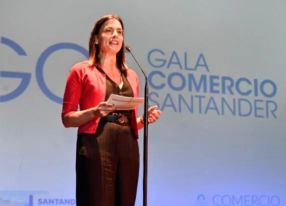 La alcaldesa preside la Gala del Comercio como homenaje a un sector que es “el alma de la ciudad”