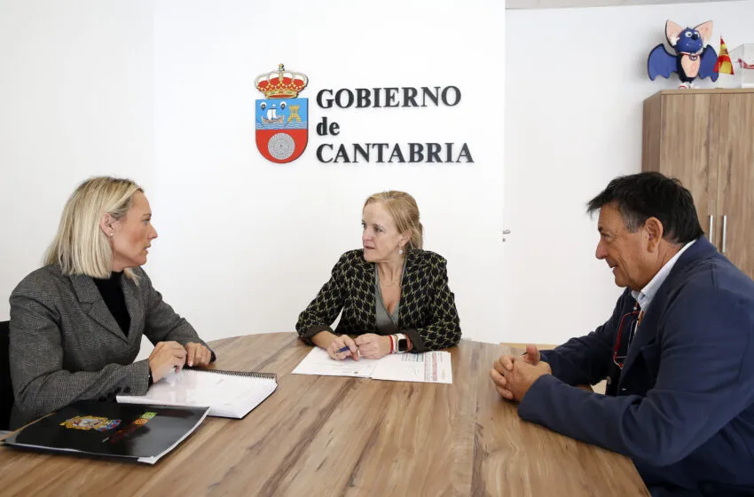 Gobierno y Ayuntamiento estudian colaborar en la redacción de un plan de emergencias municipal para Santillana del Mar