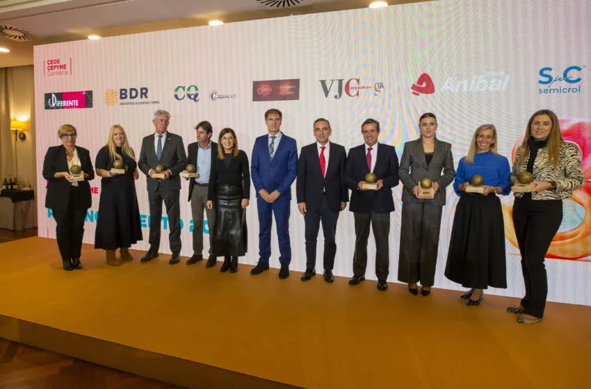 Buruaga pide ayuda a los empresarios para aprobar «el mejor y el mayor presupuesto de la historia de Cantabria»