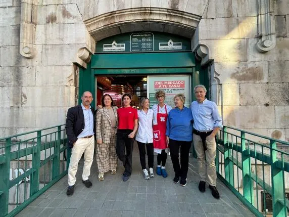  El Mercado de la Esperanza acerca el arte a la vida diaria de la ciudadanía