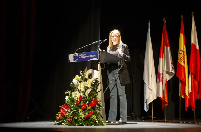  Urrutia confirma que habrá segunda edición del Festival de Casas Regionales y destaca que «Cantabria es tierra de acogida, hospitalaria» y orgullosa de su diversidad