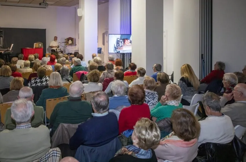  Arranca con éxito el ciclo ‘Teatro Vivo’ para mayores en Torrelavega