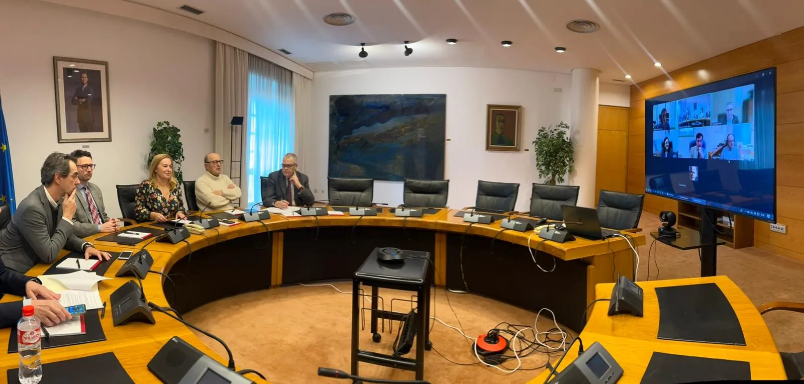 Parlamento y Universidad de Cantabria publicarán en 2026 el IV Encuentro de Historia y un volumen sobre Concha Espina