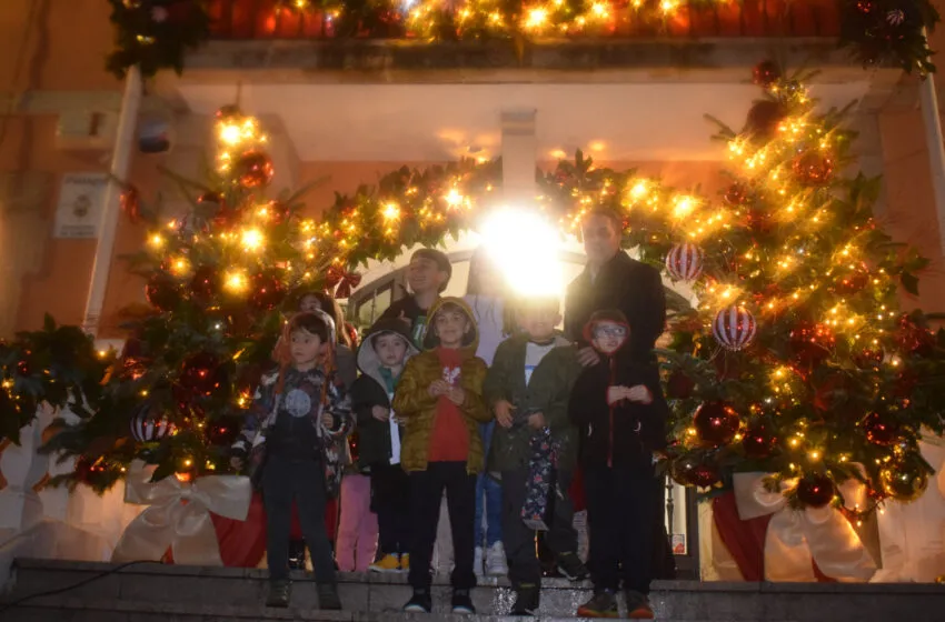  Los niños de Piélagos vuelven a encender la Navidad del municipio