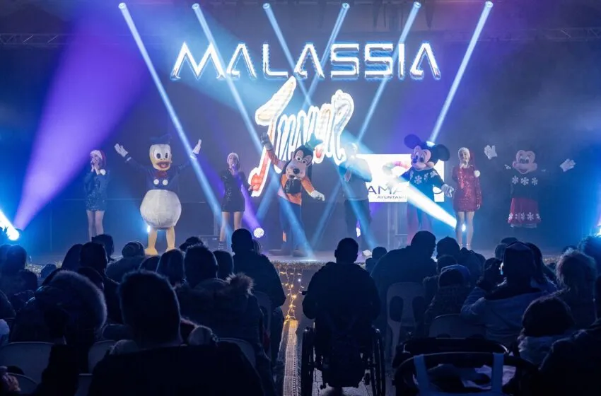  Camargo presenta la programación de la carpa navideña de la Plaza de la Constitución, con actividades para toda la familia