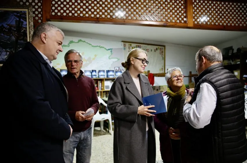 Noticias de Cantabria | El Cántabro | El Gobierno apoya la publicación del libro 'El cantor de la bahía' de Chema Puente