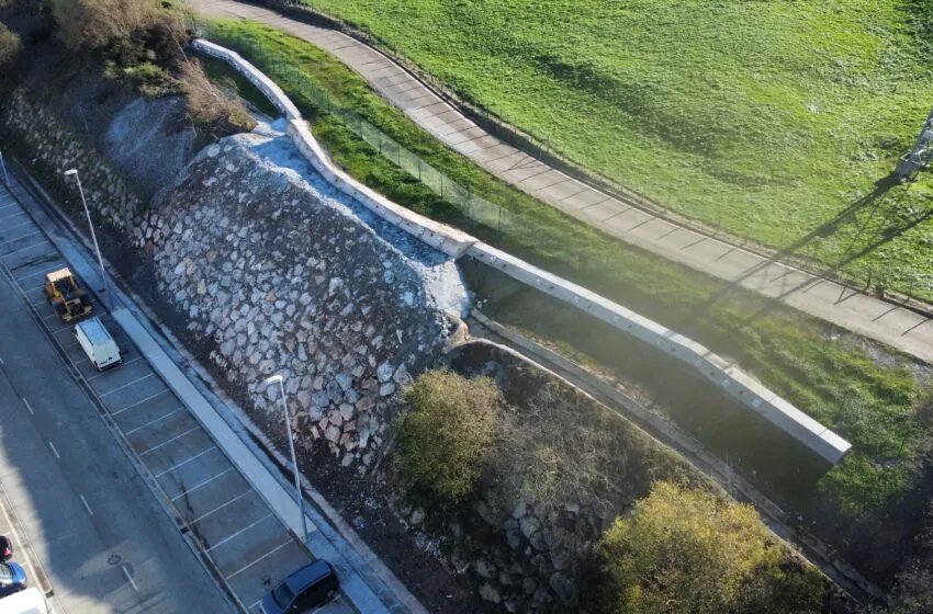  Finalizan las obras de reparación del talud del polígono industrial de Tanos-Viérnoles
