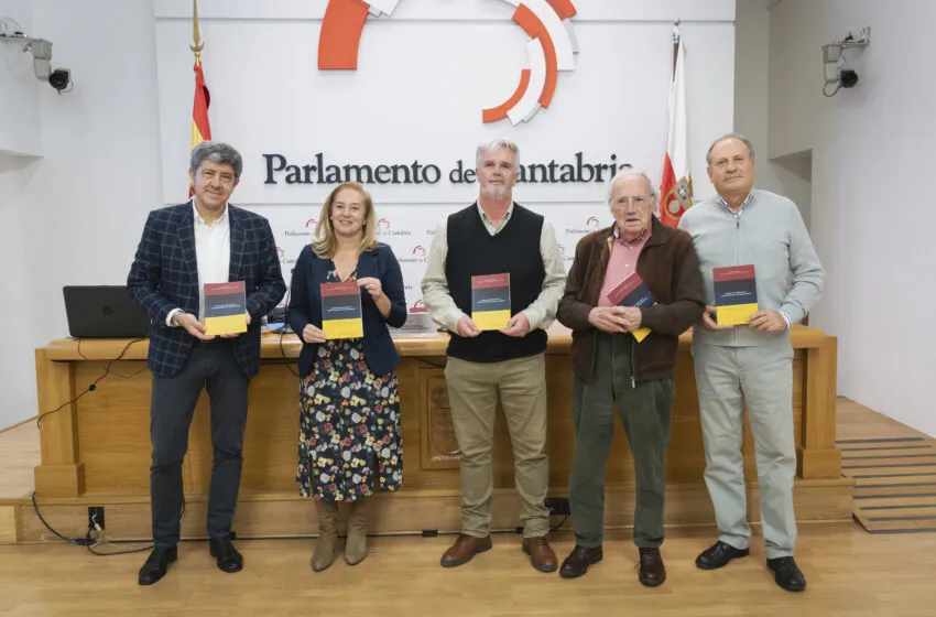 Noticias de Cantabria | El Cántabro | El Parlamento de Cantabria presenta un libro sobre los orígenes del liberalismo y la nación española