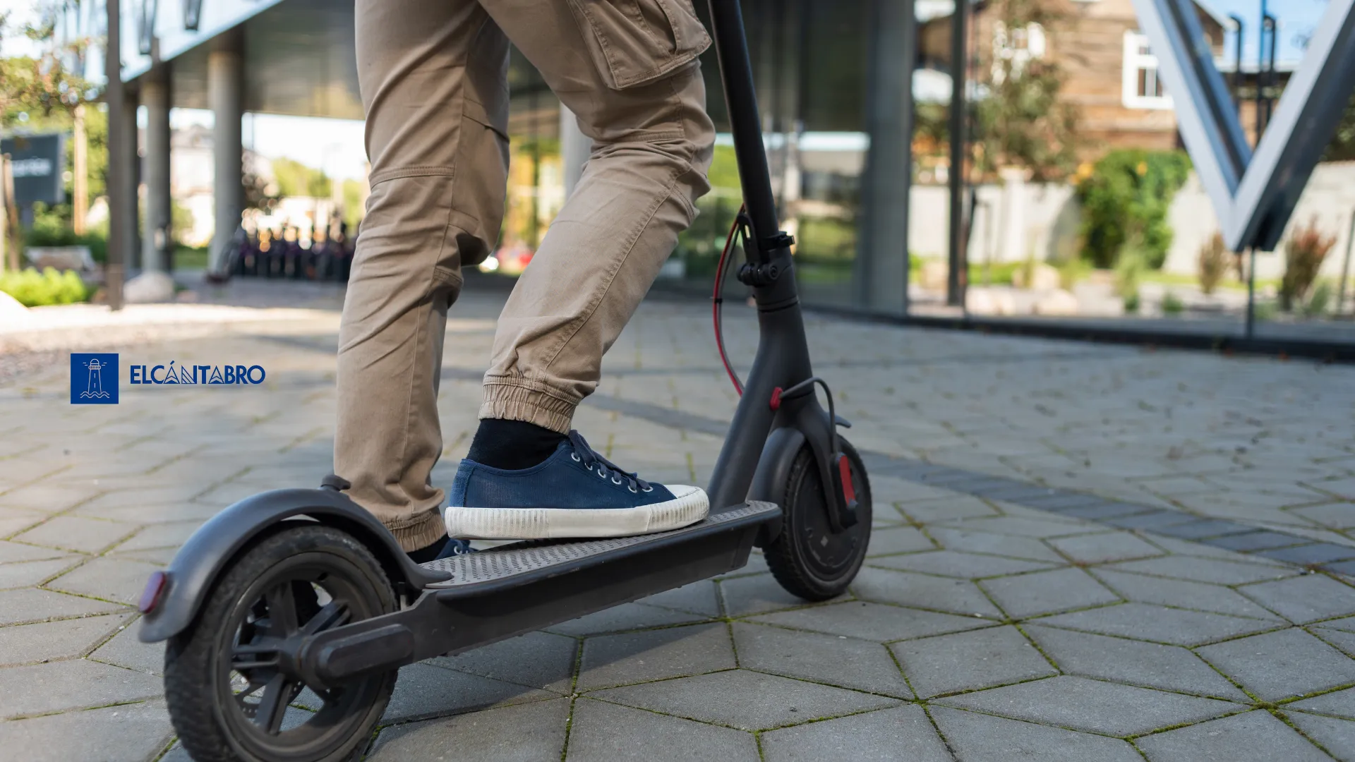 La DGT aplaza la inscripción obligatoria de los patinetes y VMP hasta que se apruebe el nuevo reglamento