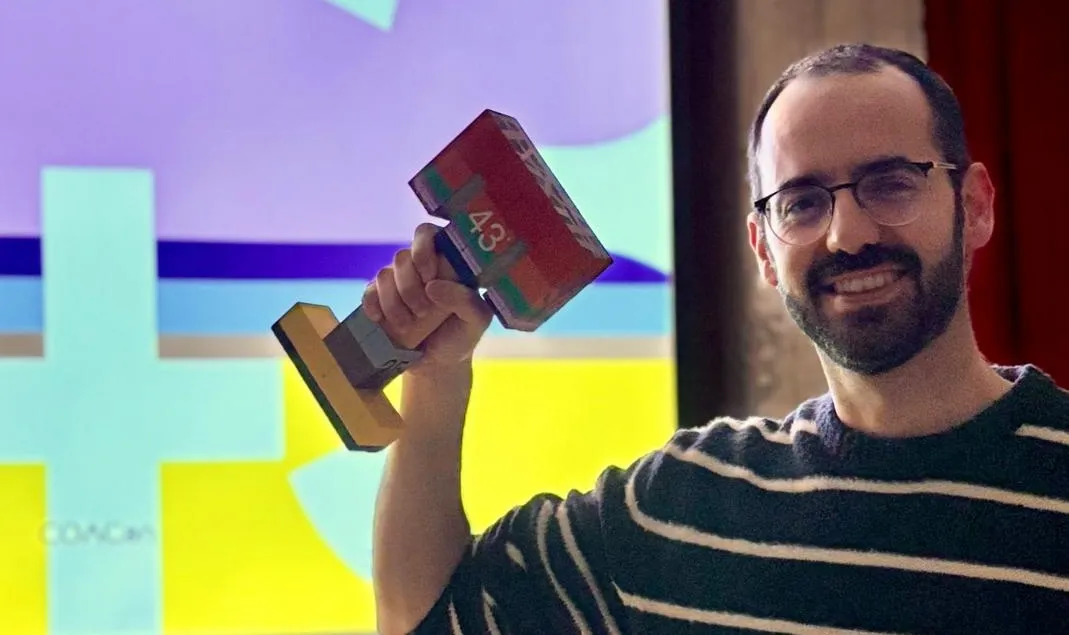 Carlos Calahorra gana el X Certamen TIPOS en la categoría de Carteles con su diseño para el Bono Cultura 2025