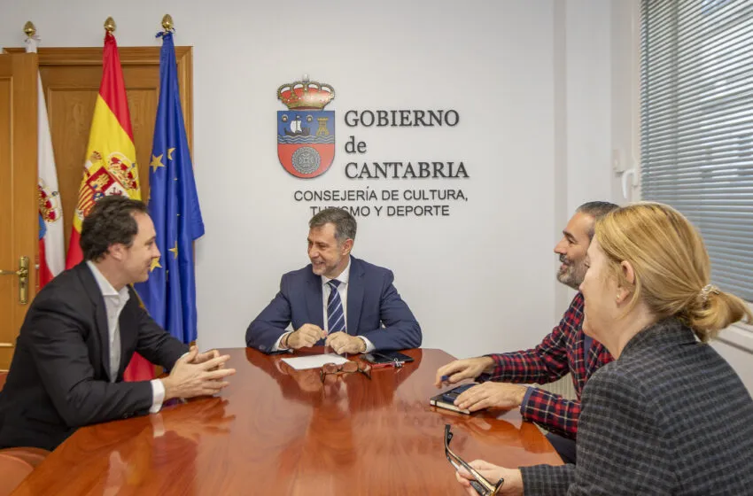  Martínez Abad reitera el interés del Gobierno en establecer las bases de futuros acuerdos con Faro Santander