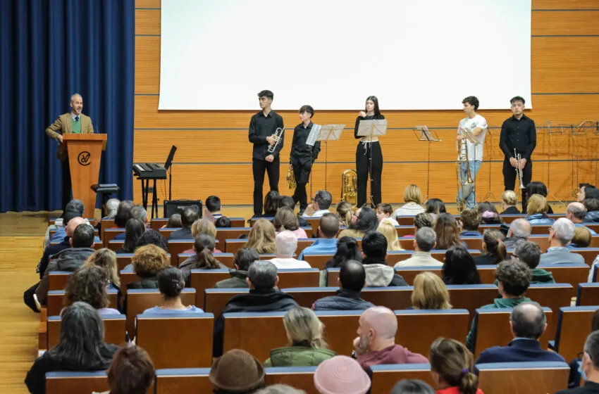  Valdecilla acoge su primer concierto de Navidad a cargo del alumnado del conservatorio ‘Jesús de Monasterio’