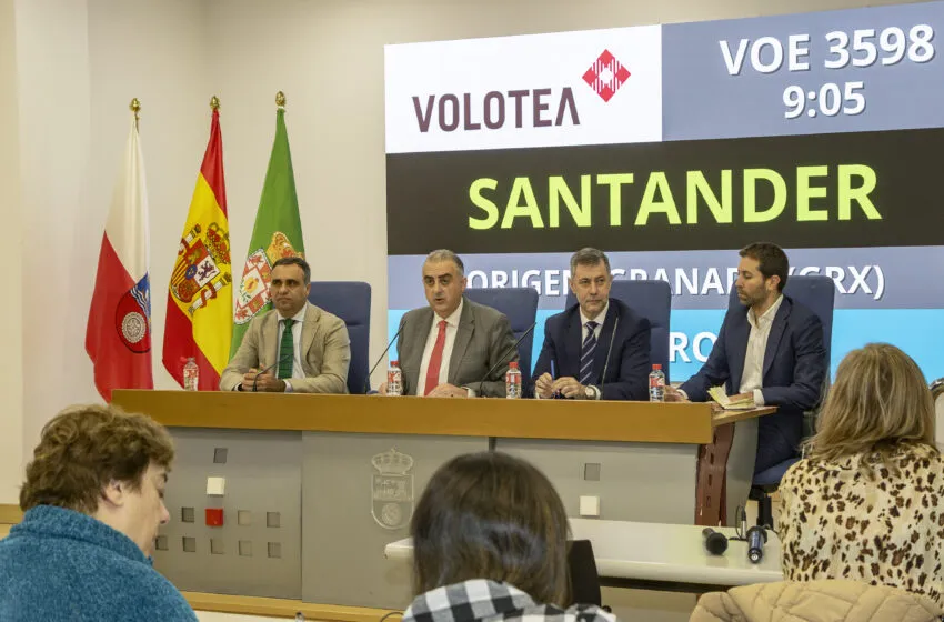 Noticias de Cantabria | El Cántabro | El Gobierno de Cantabria considera "estratégica" la conexión aérea anual con Granada para potenciar el turismo y el intercambio comercial y cultural con el sur