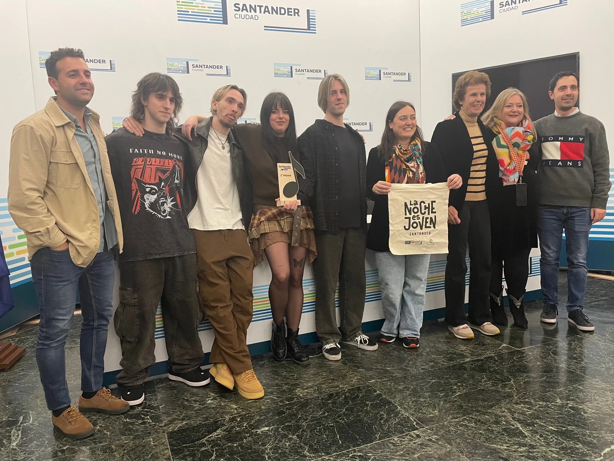 El Ayuntamiento entrega  los premios del concurso Santander Música Joven