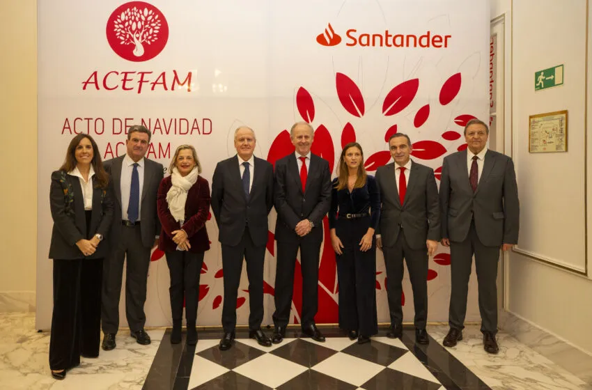  Arasti destaca el papel de la empresa familiar en el empeño del Gobierno de Cantabria por fortalecer el tejido productivo de la región