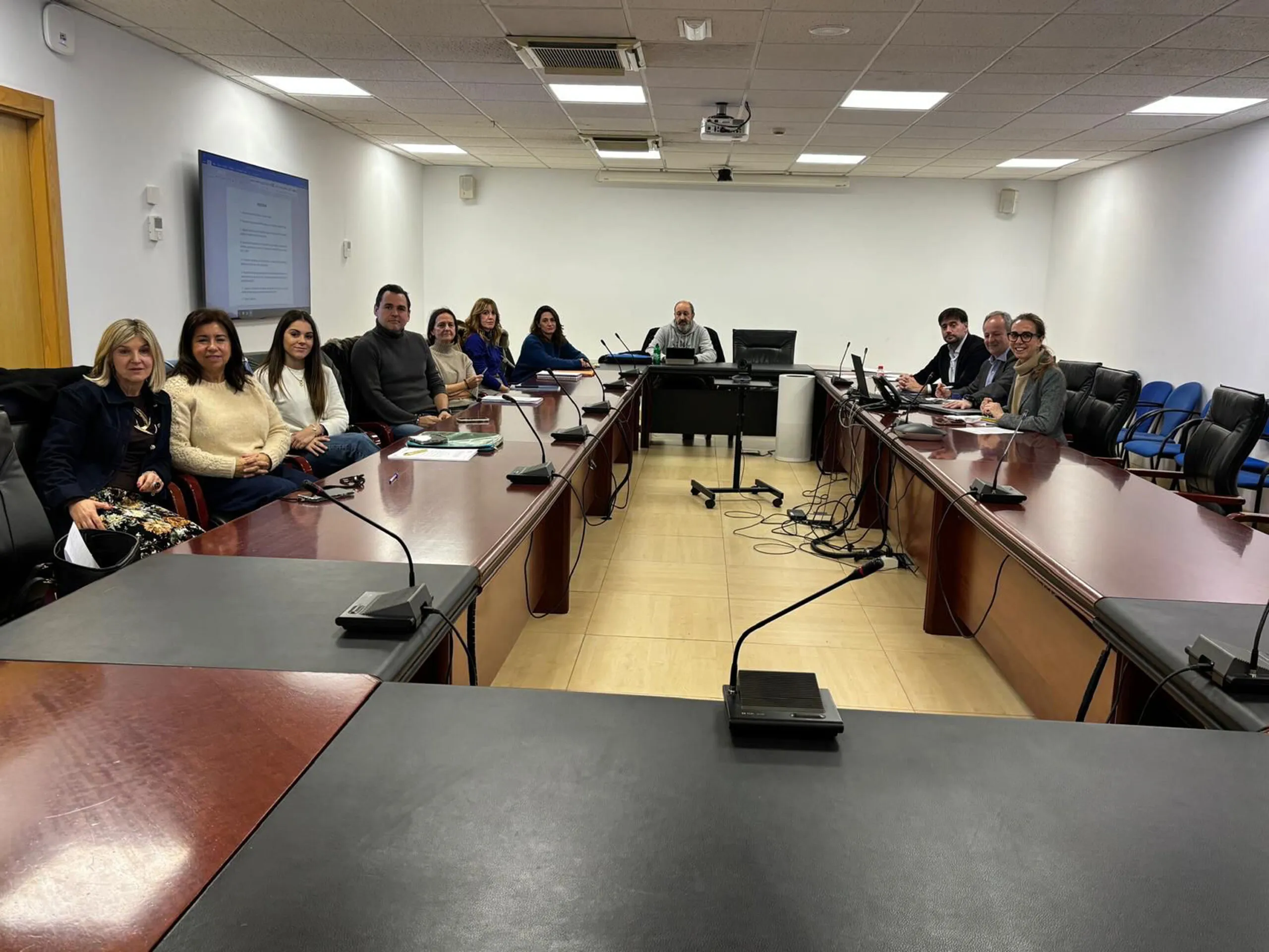 El Gobierno de Cantabria presenta el borrador del primer Plan estratégico de prevención del juego patológico