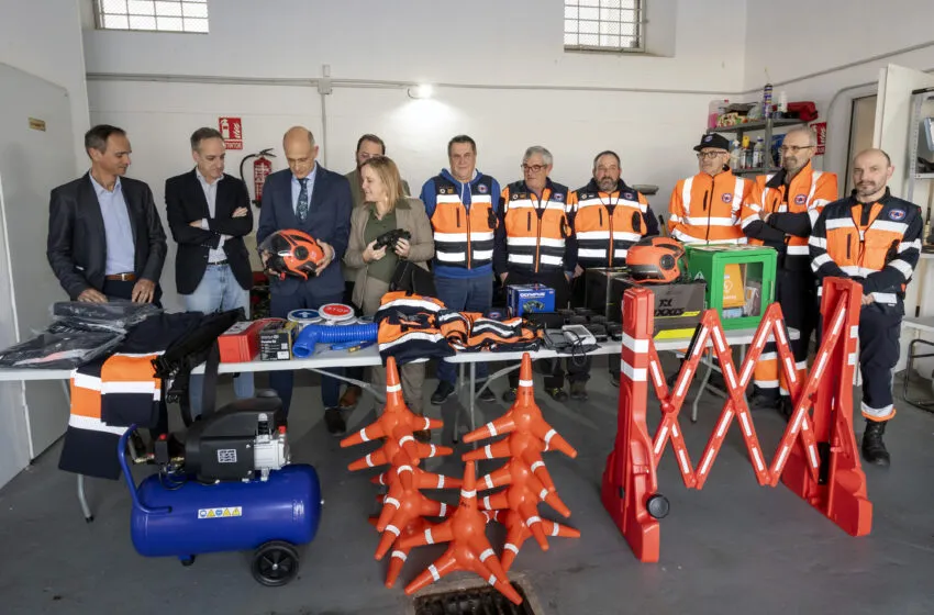  El Gobierno cántabro destina 304.000 euros en ayudas a la adquisición de material y vestuario de policías locales y voluntarios de protección civil