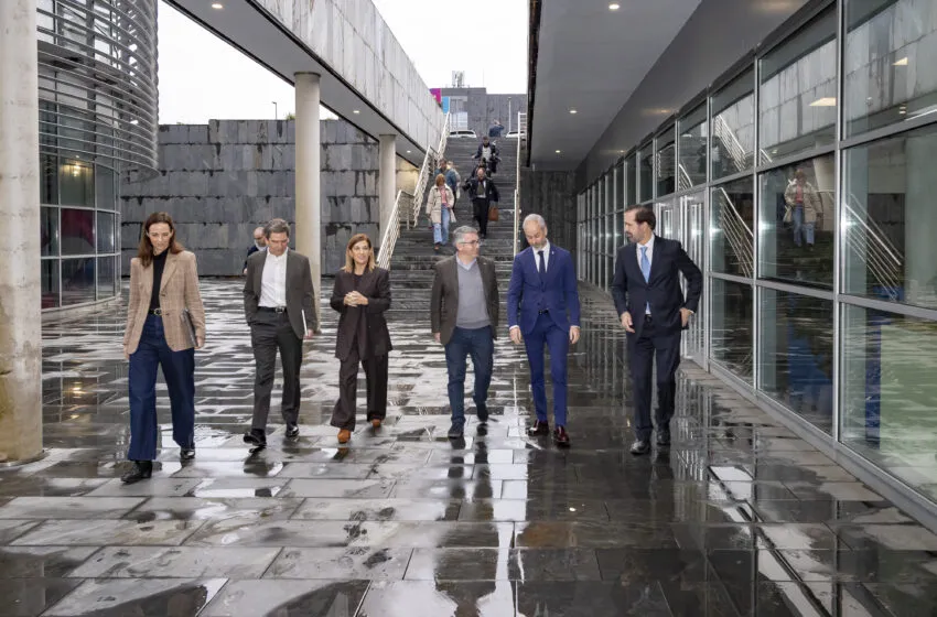  Buruaga reafirma el compromiso «ya en marcha» con el Instituto de Hidráulica y prevé un «futuro inabarcable» para este centro de investigación