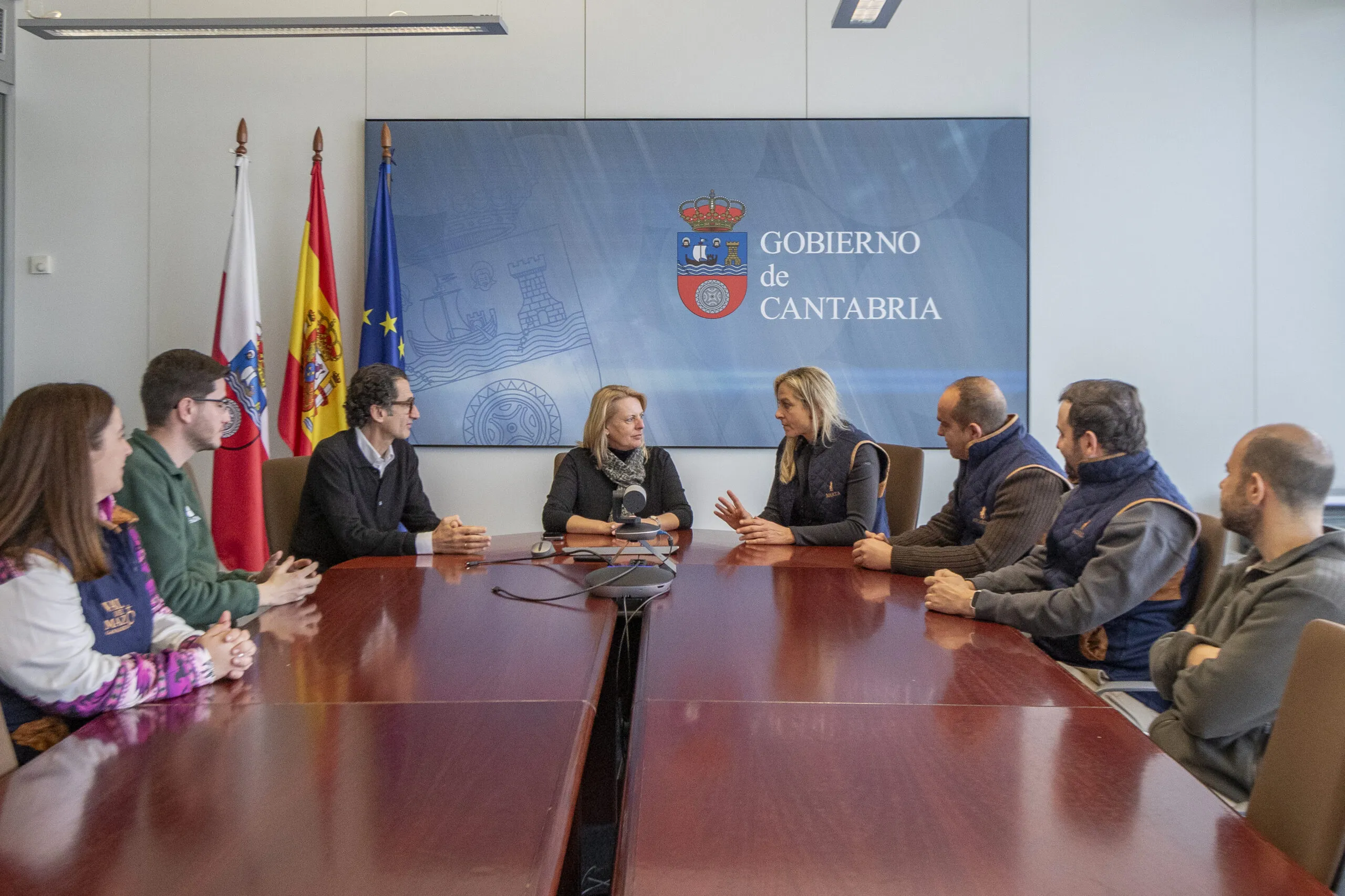 Susinos recibe a los jóvenes que están desarrollando su estancia formativa del programa CULTIVA en Val del Mazo