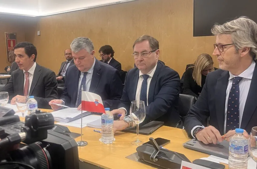  Cantabria muestra su total rechazo a la propuesta de reforma del sistema de financiación autonómica y la califica de «perniciosa y perjudicial»