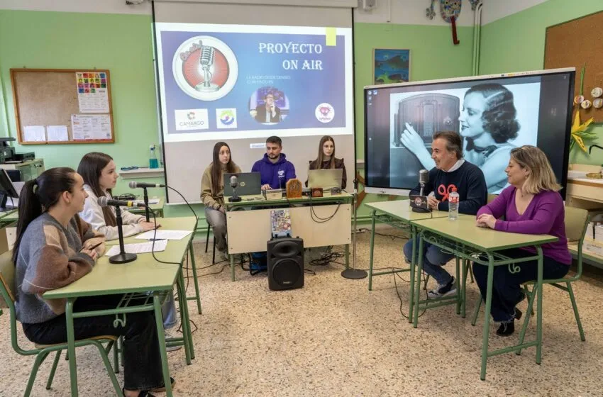  El IES Valle de Camargo acoge una nueva edición del taller formativo ‘Tu radio, tu voz’