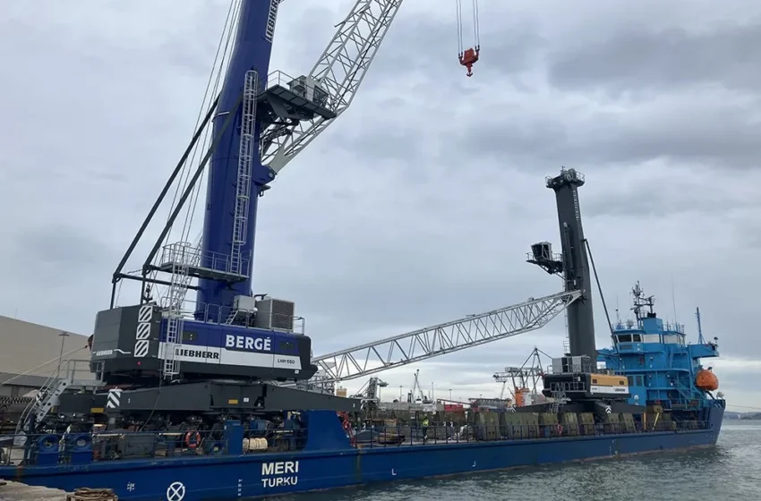  BERGÉ refuerza la competitividad del puerto de Santander con una nueva grúa Liebherr de última generación