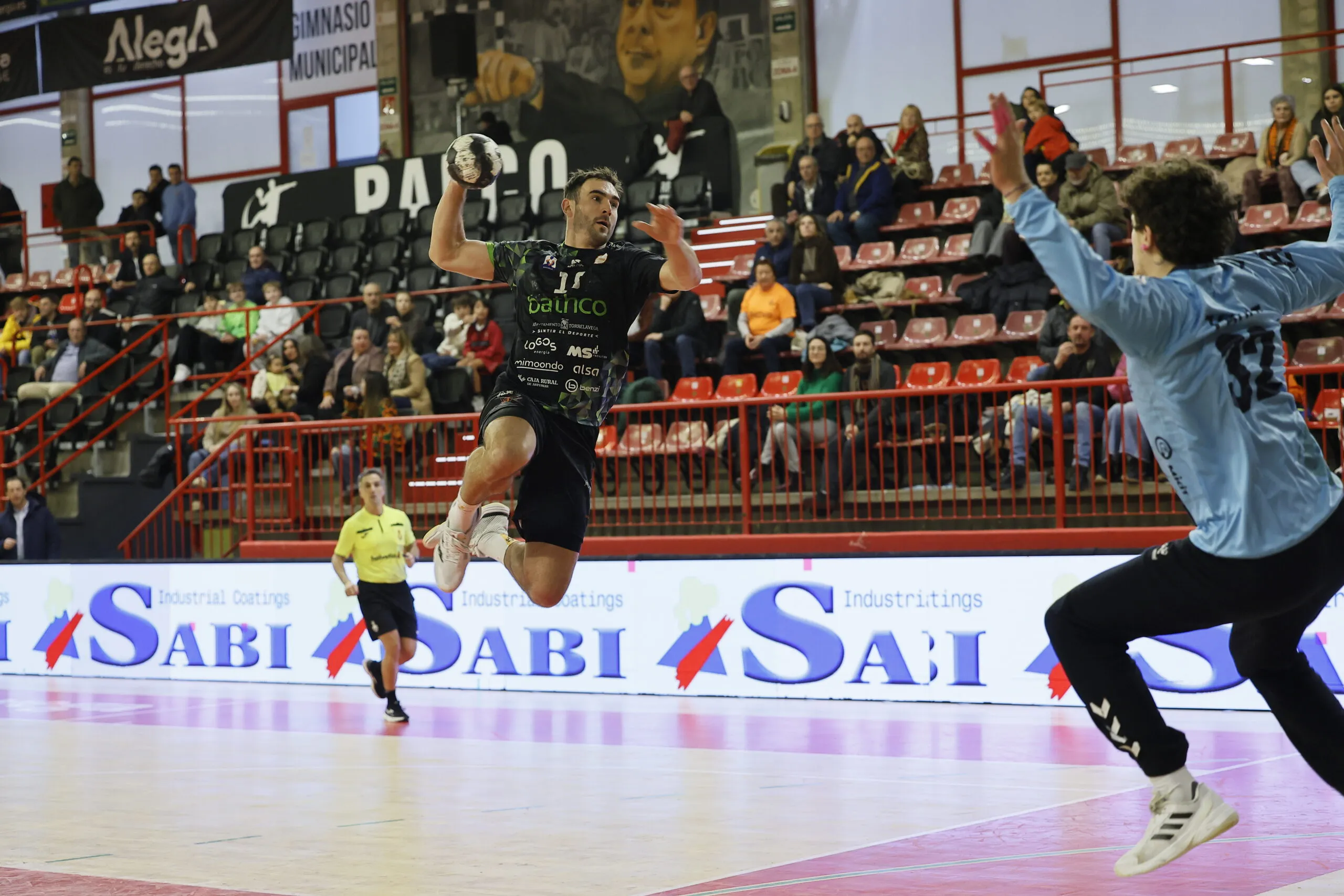 El Bathco cierra la pretemporada con derrota y ya mira a la Liga ASOBAL