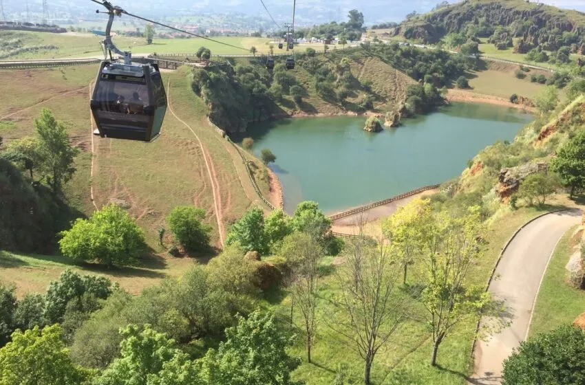  Cantur destina 1,3 millones a la renovación de cierres y miradores en cerca de una veintena de recintos de animales del Parque de Cabárceno
