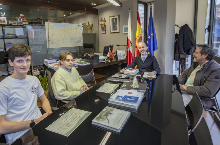  Cuatro estudiantes cántabros, reconocidos con los Premios Extraordinarios de Bachillerato