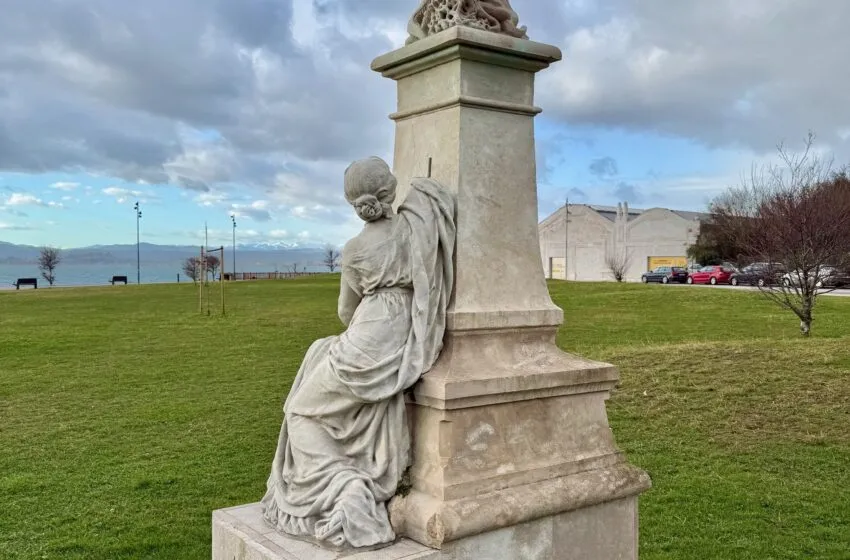 Noticias de Cantabria | El Cántabro | El Ayuntamiento de Santander restaurará la escultura de Augusto G. Linares